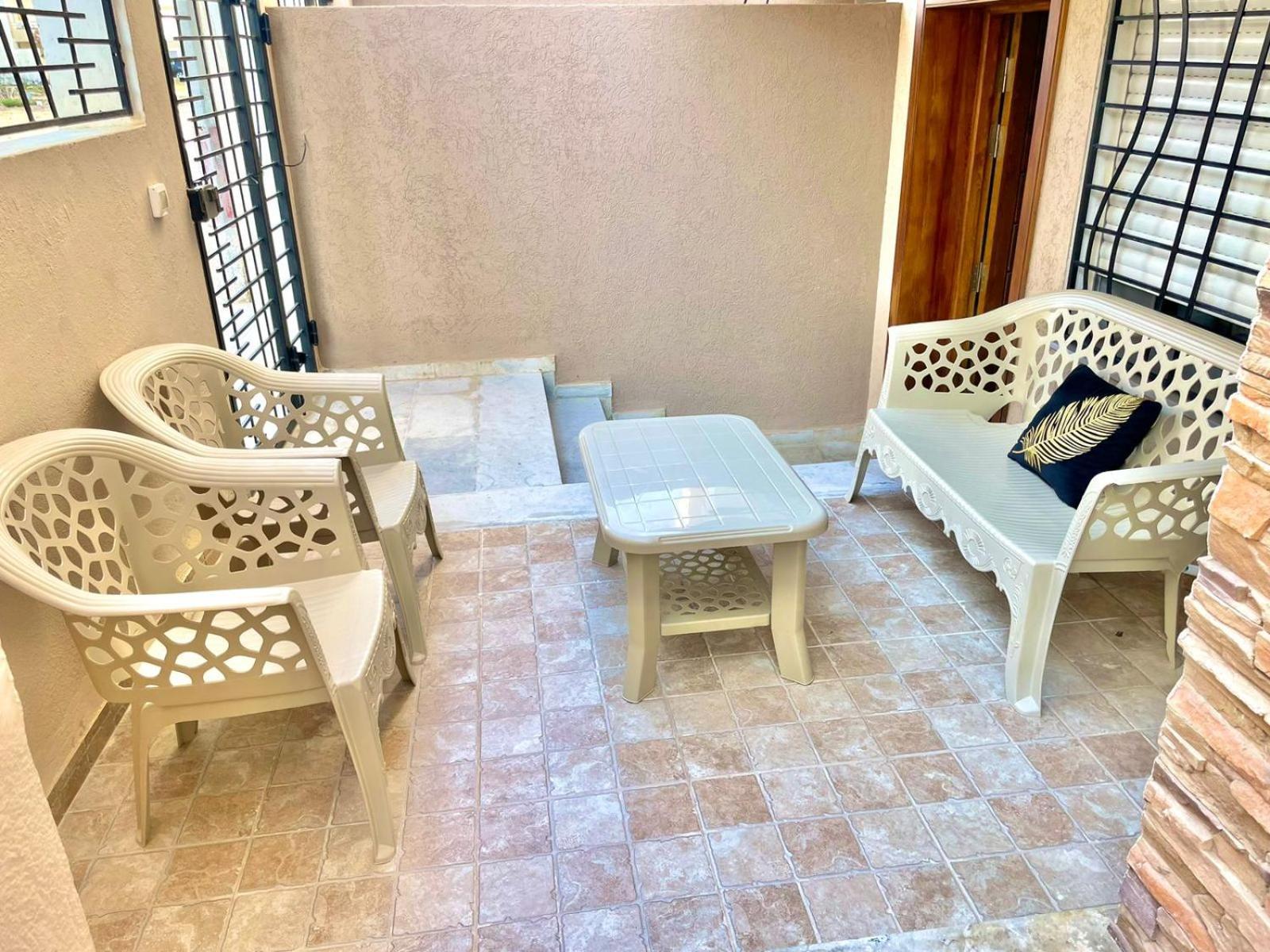 Rdc S2 Pieds Dans L'Eau Parking Privee Hammam Sousse Exterior photo